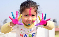 0587 - Messy Play - Coloured hands